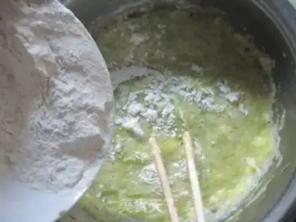 Make Pumpkin eggcake step 2