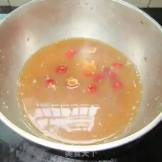 Make Red sugar, red dates, pig skin step 10