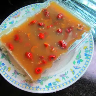 Make Red sugar, red dates, pig skin step 12