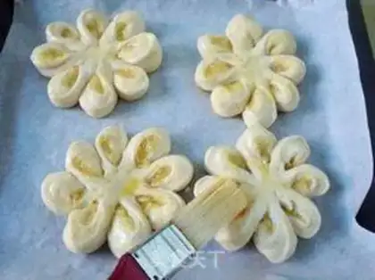 Make Coconut flower bread step 8