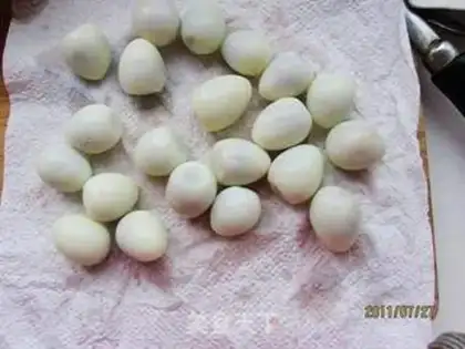 Make Barbecue quail eggs step 1