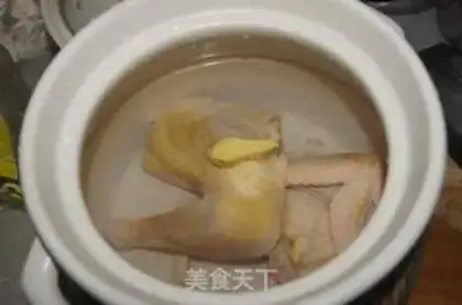 Make Soy chicken soup pot step 3