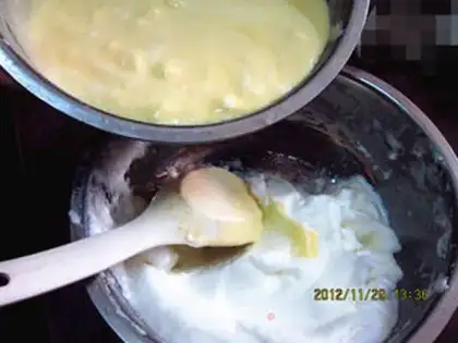 Make Old yogurt cake step 12