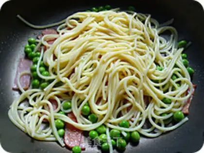 Make Cheese bacon pasta step 8
