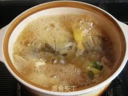 Make Pumpkin fish head step 7