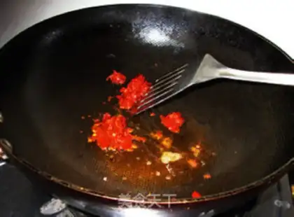 Make A red-leaf pan step 4