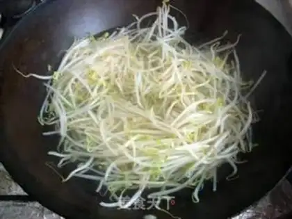 Make Twin bean sprouts step 1