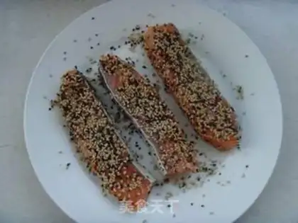 Make The salmon with the pasta step 1