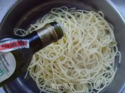 Make The salmon with the pasta step 4