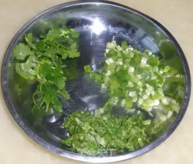 Make radish lamb soup step 1