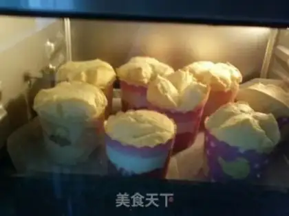 Make ♪ And a smile for a cupcake ♪ step 13