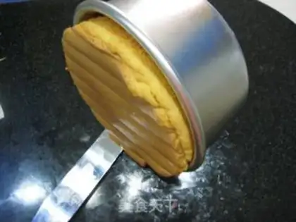 Make Piggy bath cake step 13