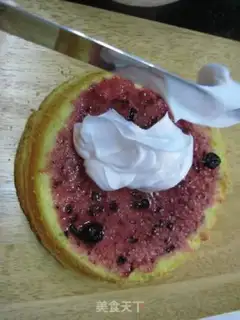 Make Piggy bath cake step 19