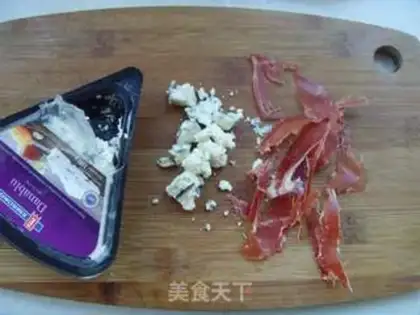 Make Blue cheese salad step 2