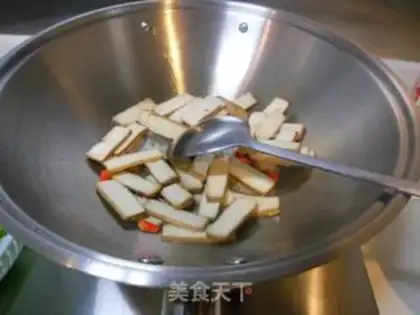 Make Celery fried dry step 3