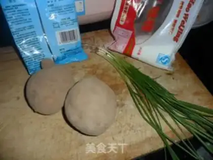 Make Onion potatoes step 0
