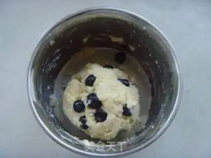 Make Blueberry fruit scone step 4