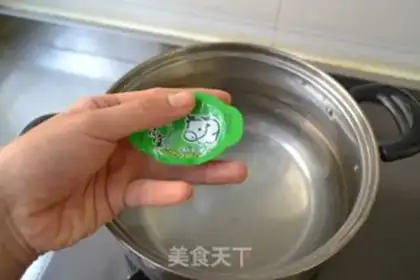 Make Sian meatballs step 10
