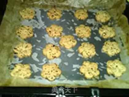 Make Rose cookies step 11