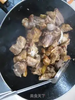 Make Big bone hotpot step 6