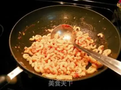 Make Tomato sauce shrimp step 9