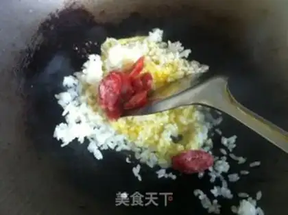 Make Sausage egg fried rice step 6