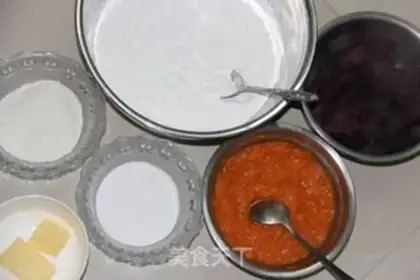 Make Double-coloured coconut ball step 0