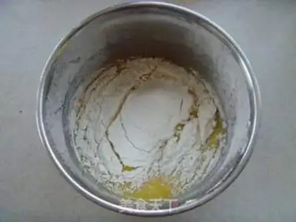 Make Pineapple flip cake step 6