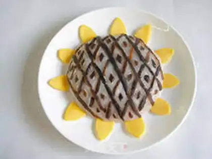 Make The sunflower fish step 9