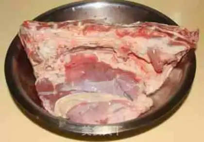 Make The lamb soup pan step 0