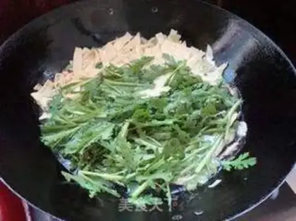 Make Cinnamon meat soup step 6