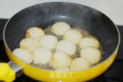Make Cheese shrimp pasta step 1