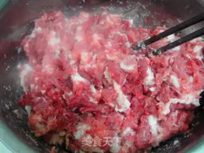 Make DIY HOMEMADE WIDE SAUSAGES step 2
