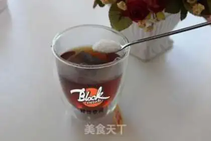 Make Hong Kong-style silk and milk tea step 2