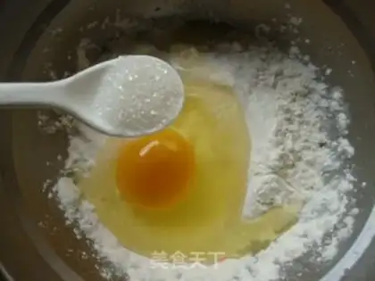 Make Banana omelet step 2
