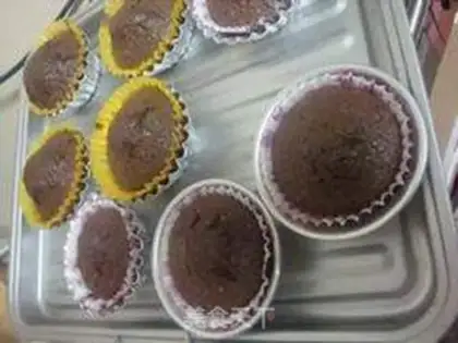 Make Chocolate cupcakes step 8