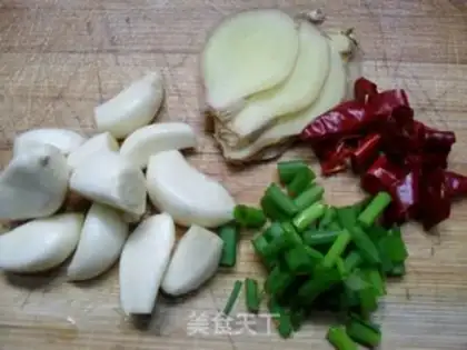 Make Quick hands on the fish step 2