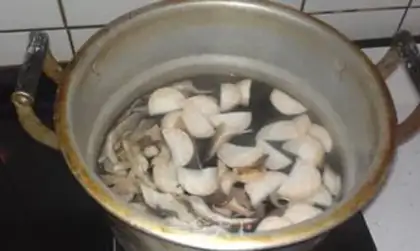 Make Curry fishballs step 1