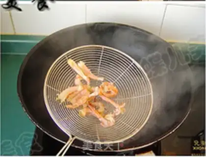Make Arctic shrimp greasy pasta step 8