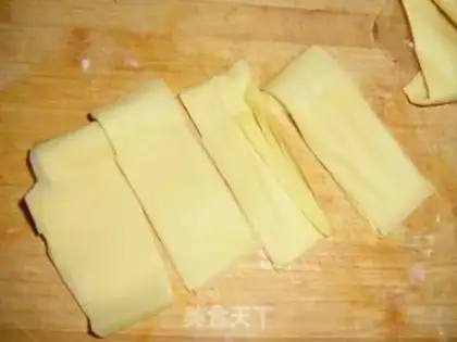 Make Weenie Hill roll step 3