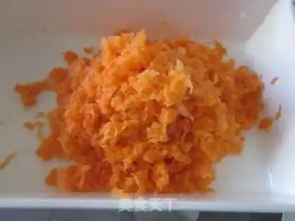 Make Carrot rose rolls step 0