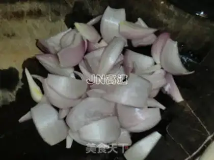 Make Onions for veggie mushrooms step 2