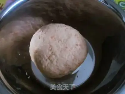 Make Carrot rose rolls step 1