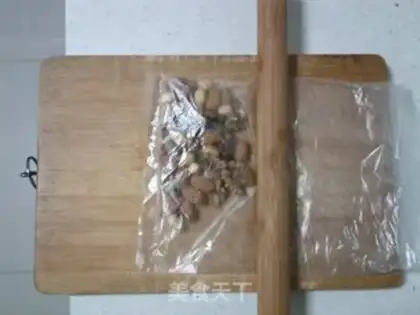Make Peach in the palace step 1