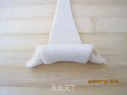 Make The horns of the bull are the bread step 8