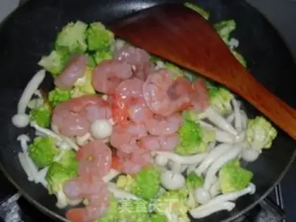 Make Powder shrimp step 6