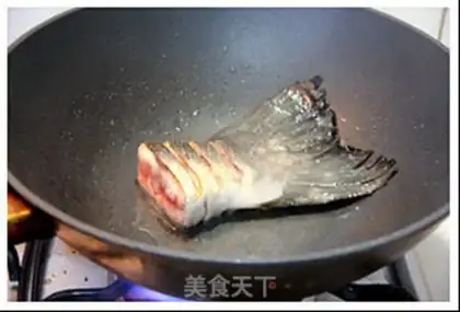 Make Snack peppers, salmon tails step 0
