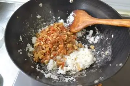 Make Black pepper beef fried rice step 7