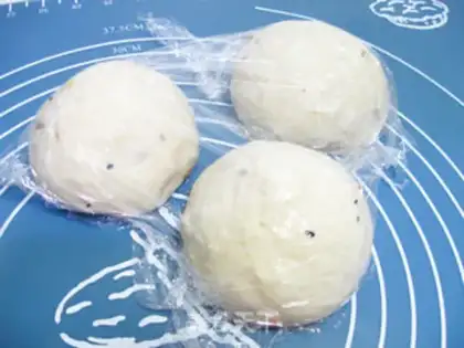 Make A bread from the Kasta step 3