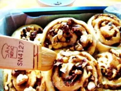 Make Honey walnut cinnamon step 17